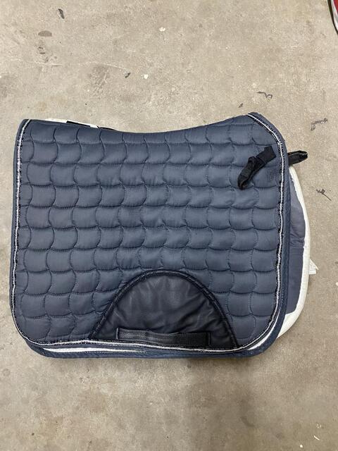 Tapis dressage gris