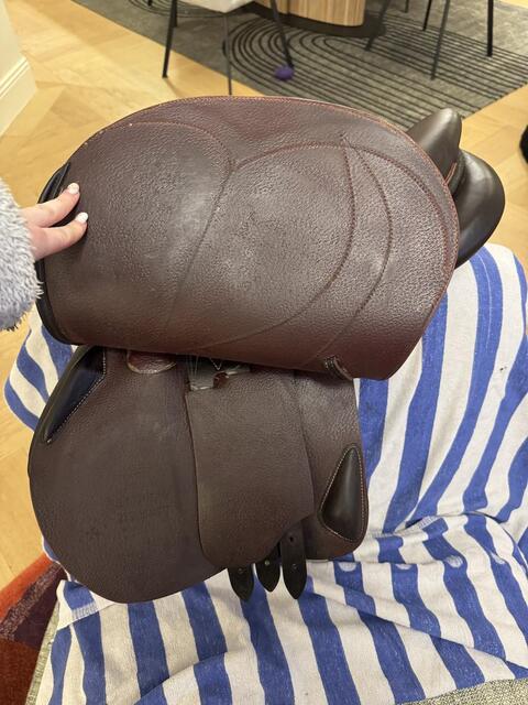 Selle Devoucoux Biarritz S 17,5 très bon état