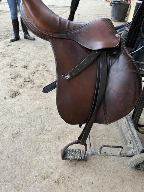 selle équipée