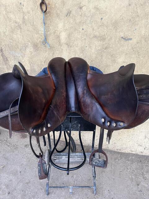 selle équipée