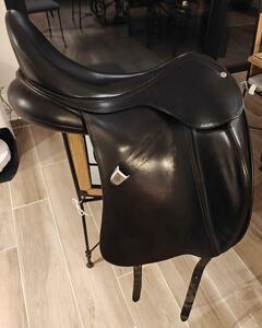 Selle Bates 17' dressage