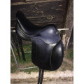 SELLE de DRESSAGE