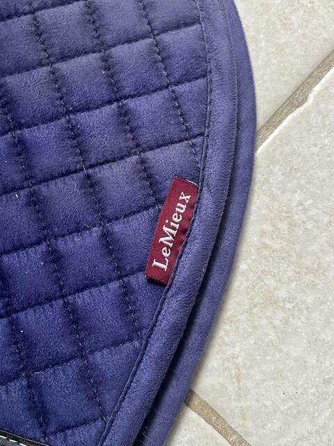 tapis lemieux violet