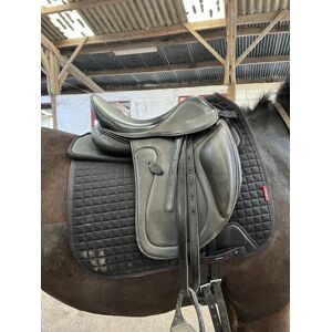 Selle de dressage