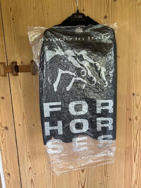 Veste italienne noire de concours équitation Christian ForHorses taille 14-15 ans