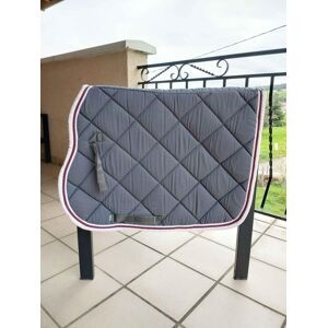 Tapis gris liseret bordeaux