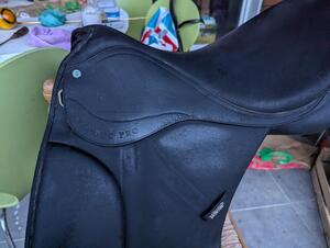 Wintec pro dressage 17 pouces