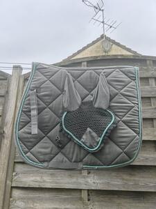 tapis et bonnet Waldhausen gris et bleu