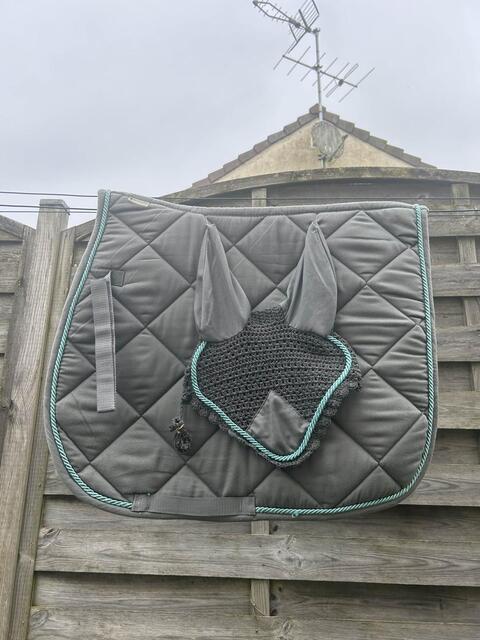 tapis et bonnet Waldhausen gris et bleu