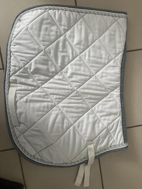 Tapis blanc