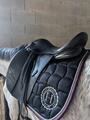 Selle de dressage 17.5