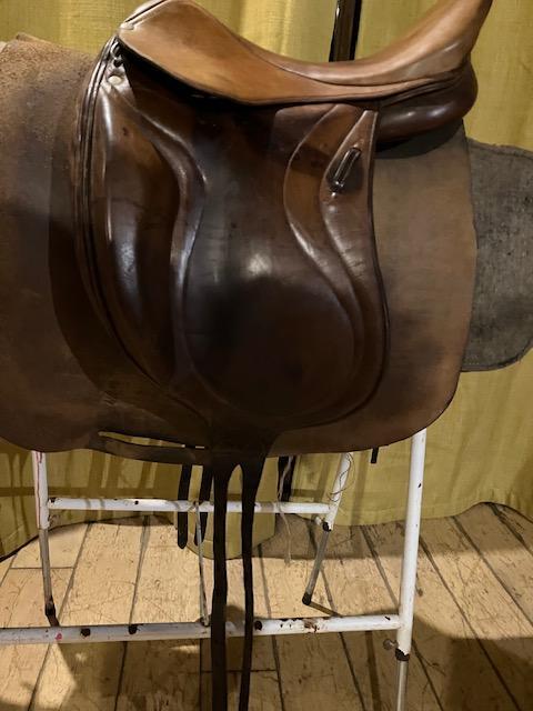 Selle de dressage Belloir saumur