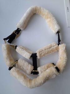 licol moumoute blanc