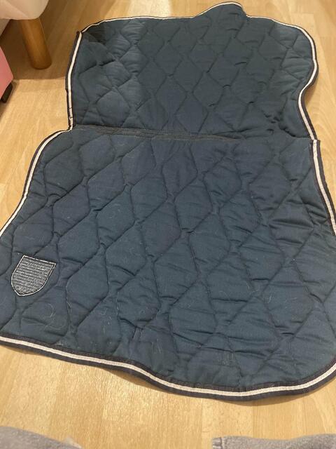 tapis fouganza bleu