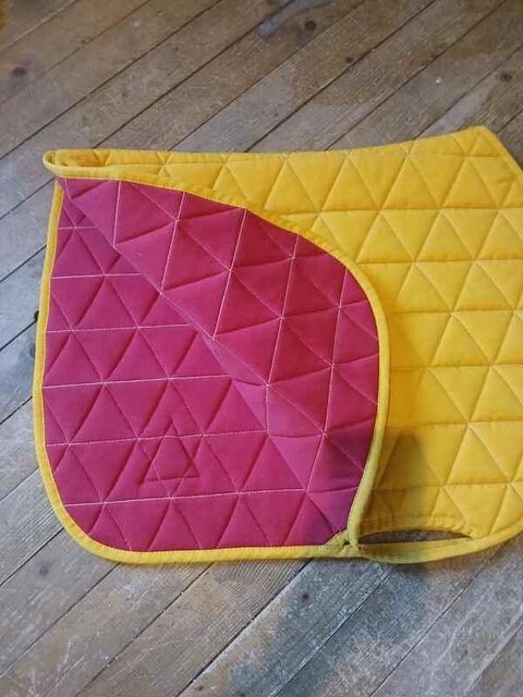 tapis tacante jaune