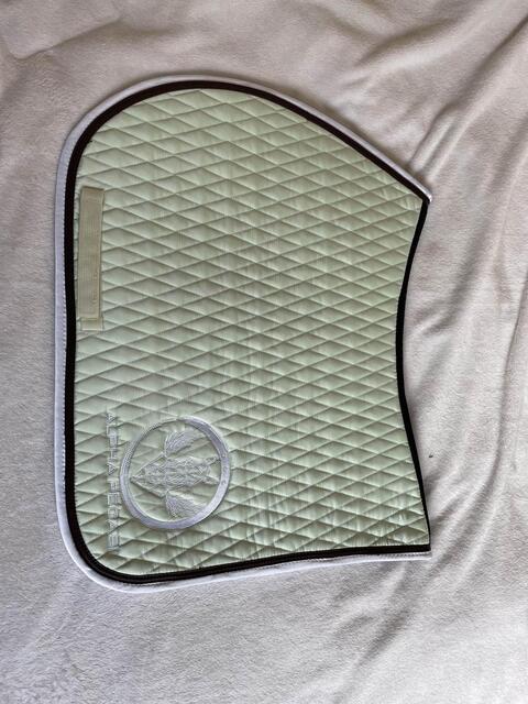 Tapis de selle neuf Alpha Pegasi