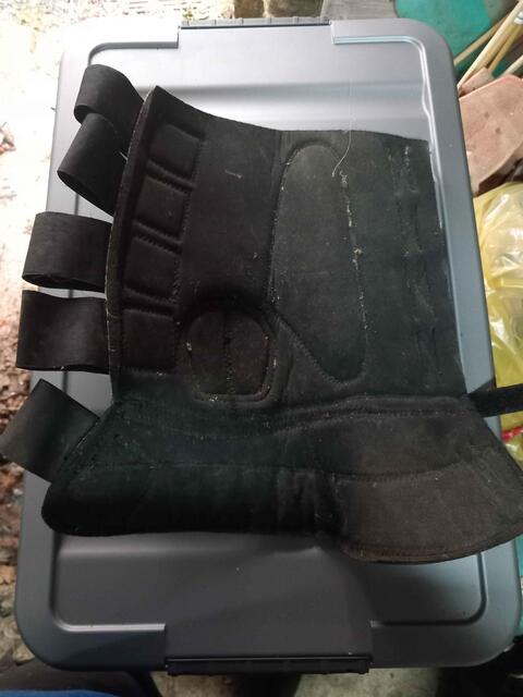 guêtre avec cloche, Stone deek, taille L,