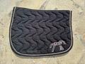 tapis de selle Point Sellier classique Penelope Leprevost noir et rose gold.