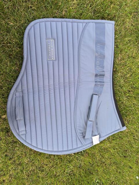 tapis avec gripp Félix Buhler gris