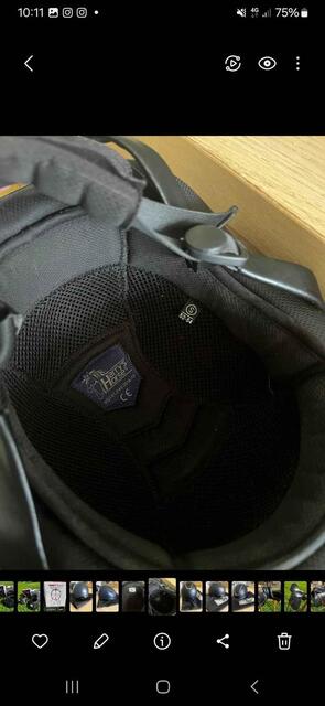 bombe harry hrose noir avec bande vernis noir