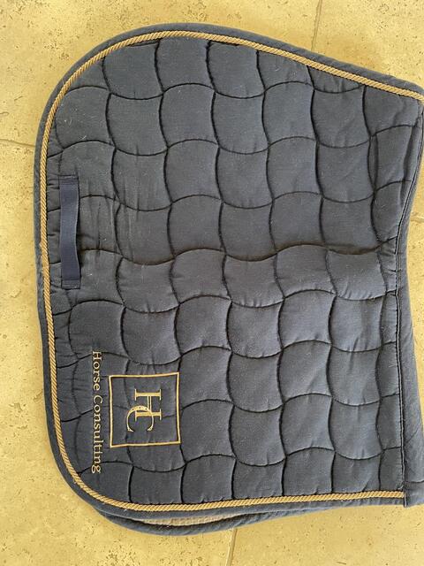 Tapis bleu marine