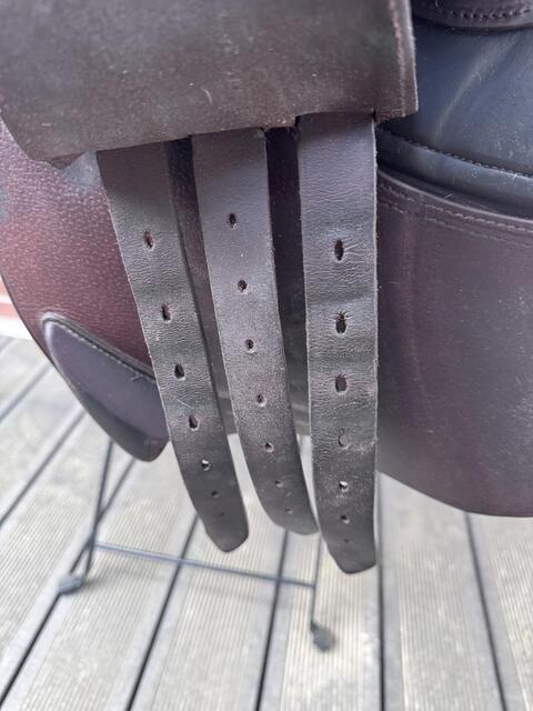 Selle GBS marron taille 17