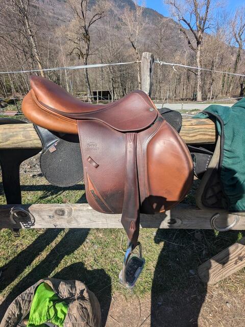 Selle Devoucoux 17,5
