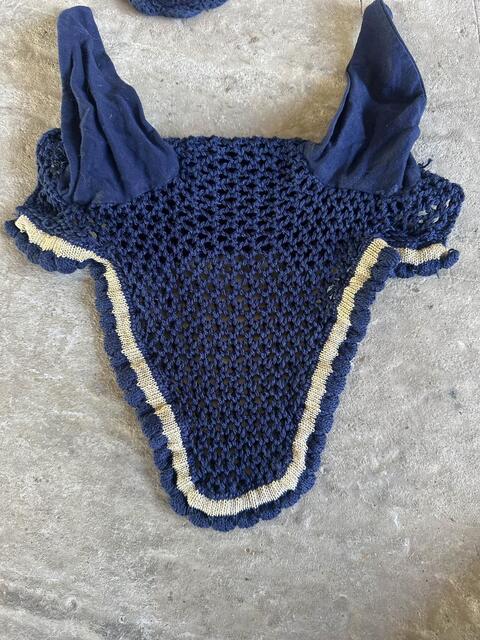lot de 3bonnets taille poney