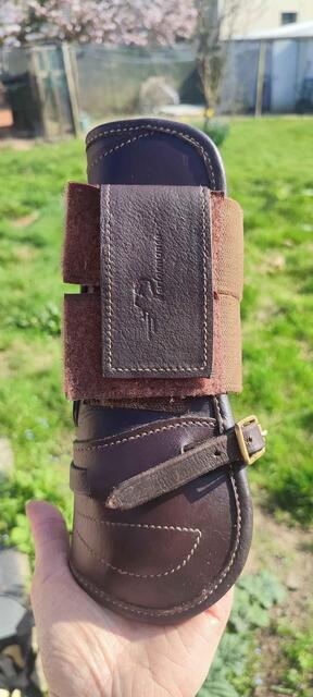ensemble protection cuir