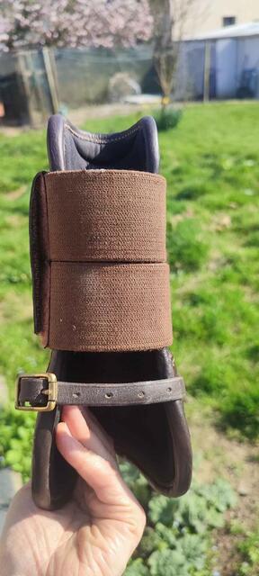 ensemble protection cuir