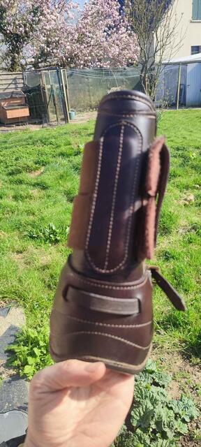 ensemble protection cuir