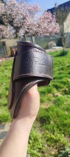 ensemble protection cuir