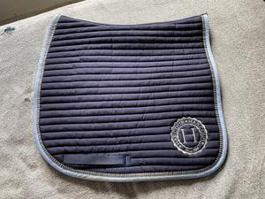 tapis harcour bleu de dressage