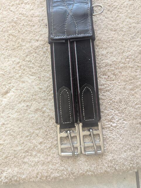 Sangle bavette cuir 110