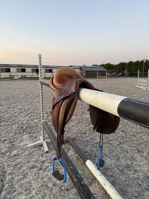 Selle GBS taille 17