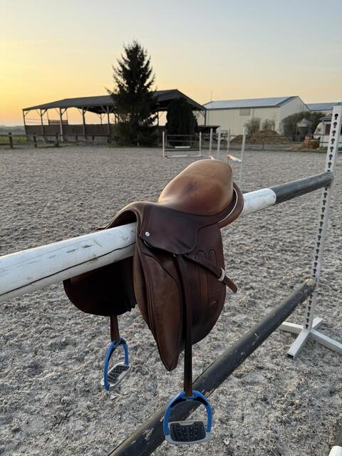 Selle GBS taille 17