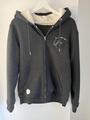 veste Kevin statut