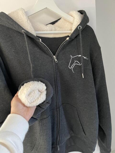 veste Kevin statut