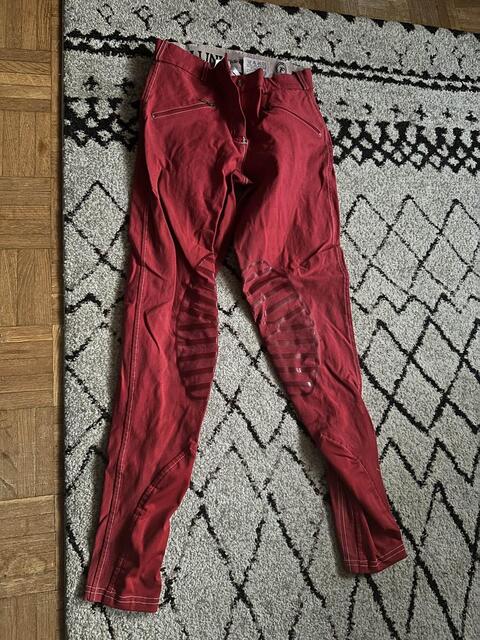 Pantalon rouge