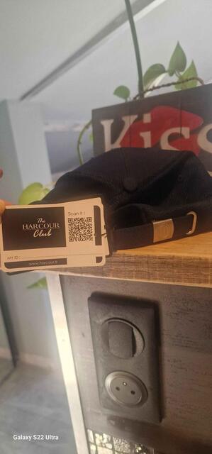 Casquettes Antares et Harcour