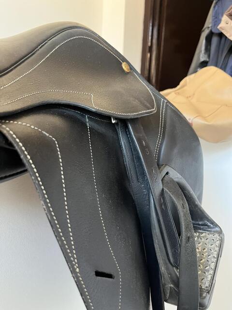 Selle mixte Pessoa 17,5 pouces noir