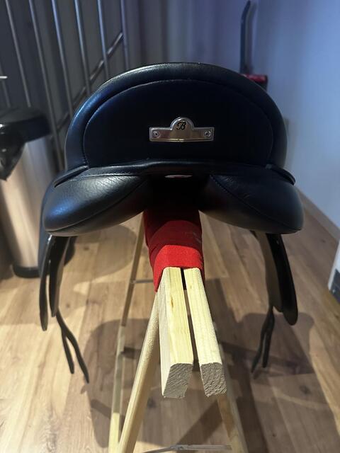 Selle bâtes wide