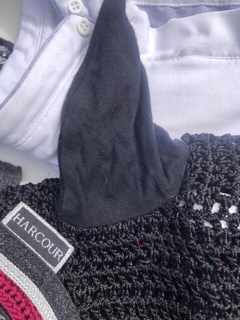 bonnet harcour noir et bordeaux