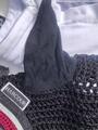 bonnet harcour noir et bordeaux