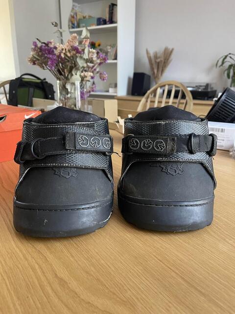 hipposandales sneakers taille 4 ovale