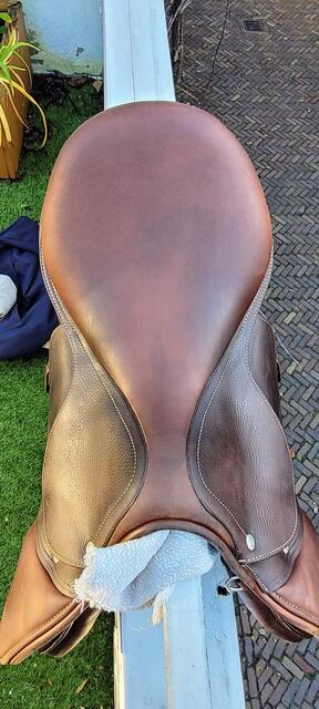 Selle Renaissance modèle M — État excellent, matelassures laine ajustable