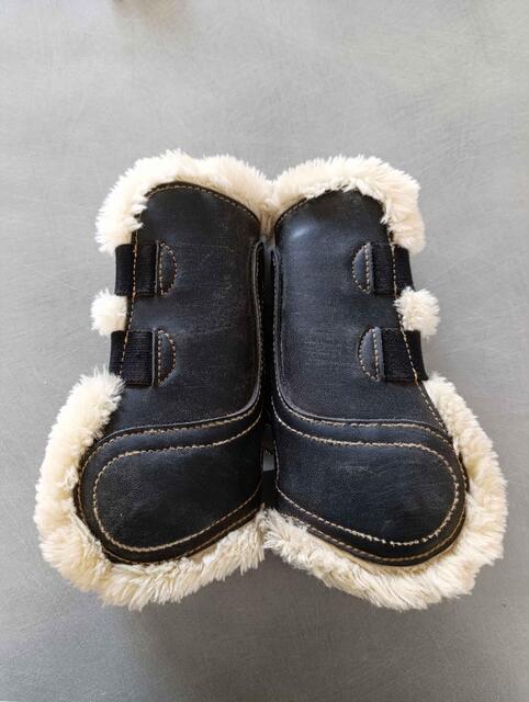 Guêtres Kentucky moumoute en cuir noir