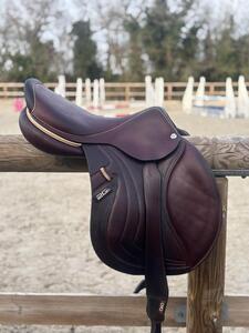 vend selle 2GS cwd mademoiselle 18 pouces