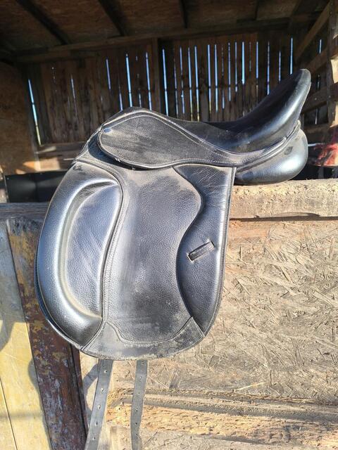 Selle de dressage