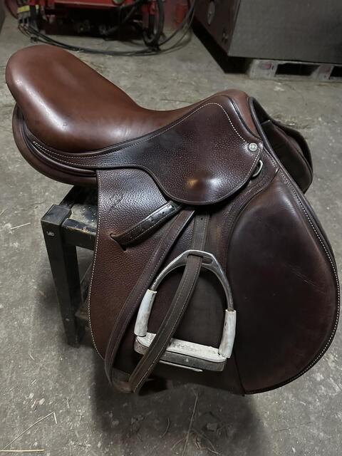 Selle d’obstacle cuir